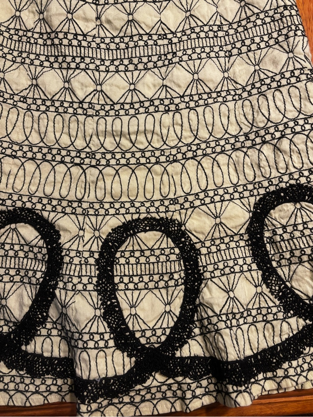 Green and Black embroidered skirt.  A line - Picture 5 of 5